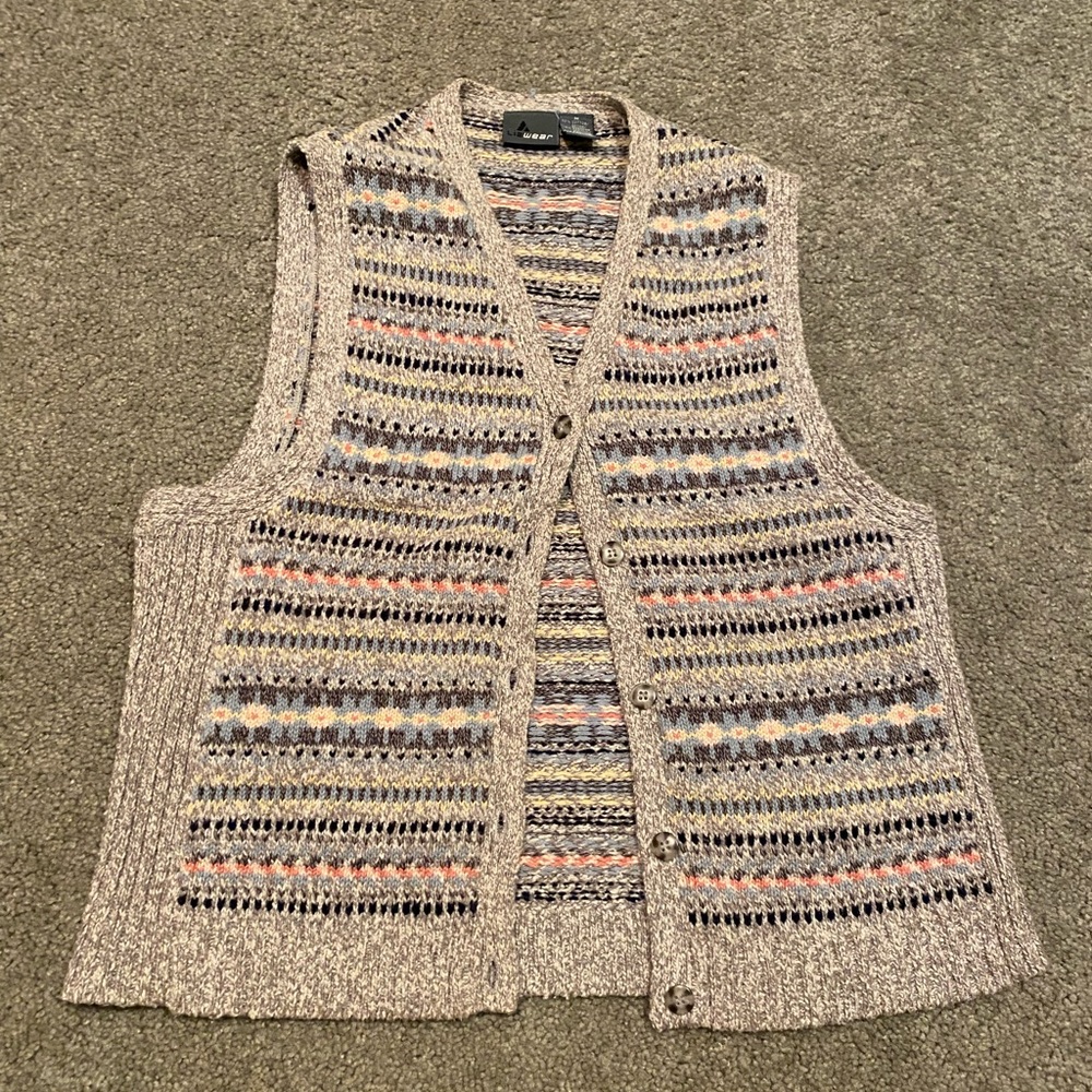 Sweater vest